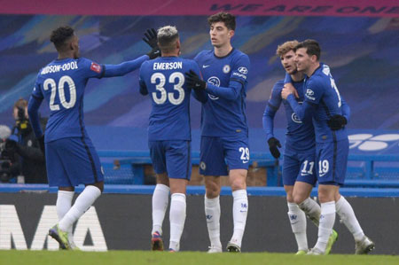 詹姆斯抓紧！骑士122-131森林狼，米切尔30+7+8空砍