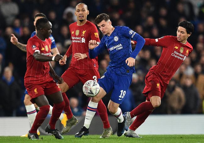 巴塞罗那大战皇家马德里：2026年超级杯决赛直播与首发猜想，姆巴佩出场成最大悬念