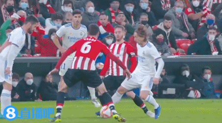 人在替补席，交易已完成！终于还是出局了！