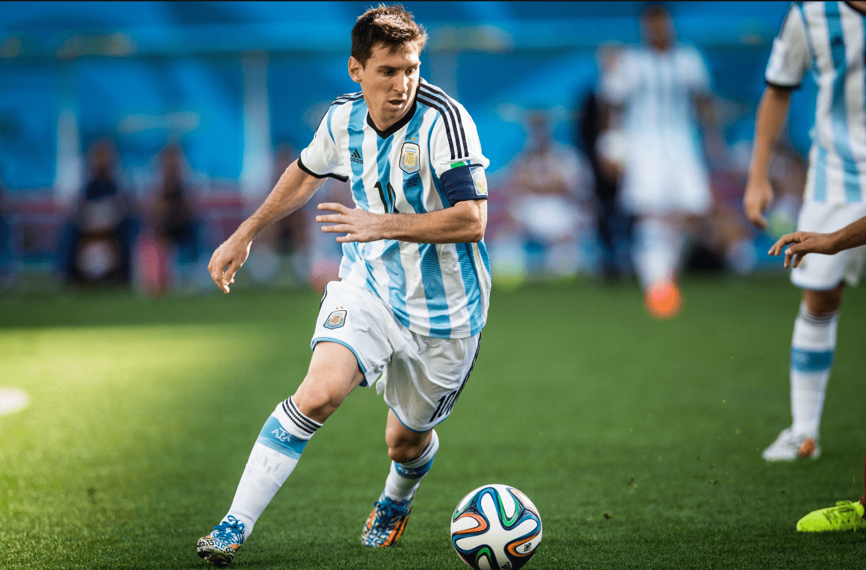 库里正式超越乔丹，勇士却惨遭老鹰痛击，科尔赛后依旧强硬回避责任